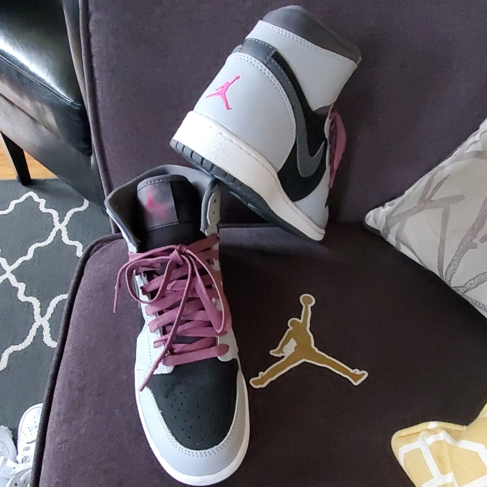 Air Jordan 1 Retro High GG. 6.5Y